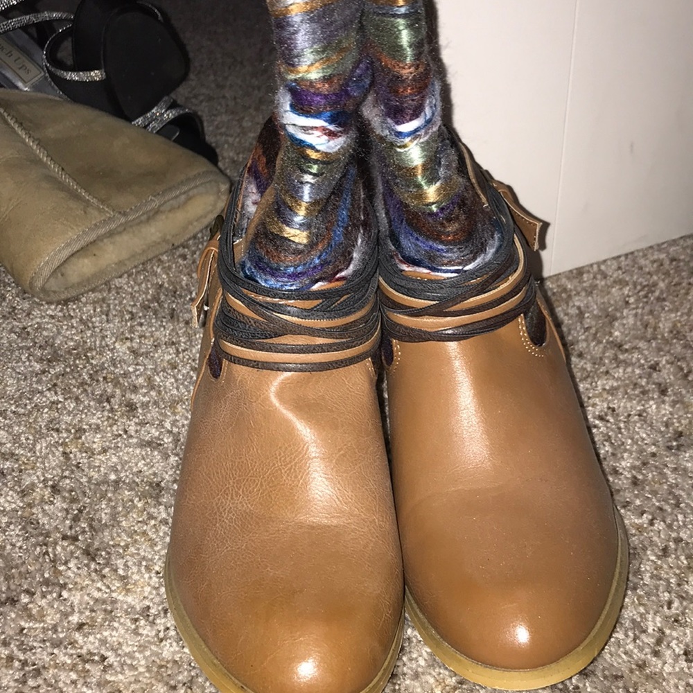 Boots - Picture 2 of 2